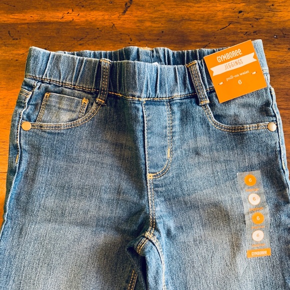 Jeggings & Cold Shoulder Top Set NWT - Picture 6 of 8